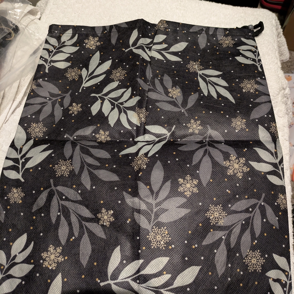 Thirty-One Timeless Memory Pouches - Picture 3 of 4